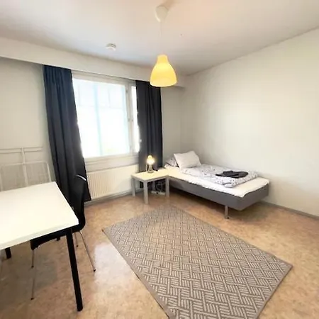 Toholankatu, Saunallinen Kolmio * Oulainen
